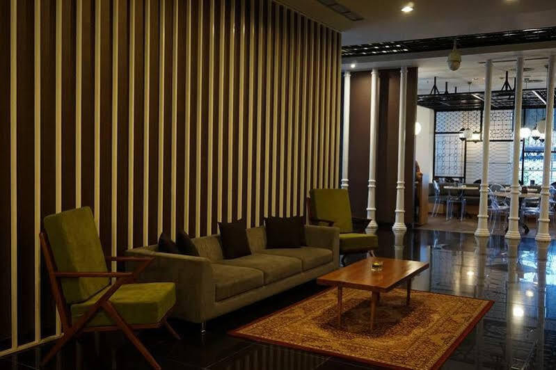 Khas Tugu Hotel Yogyakarta Esterno foto